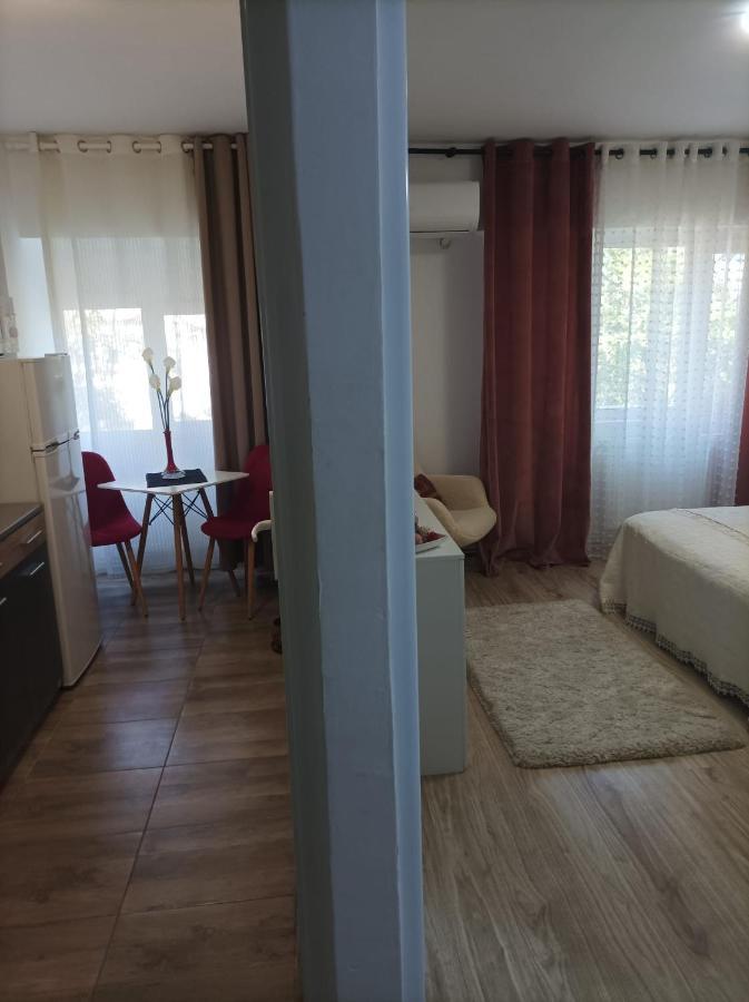 Soft Apartments Галац Экстерьер фото